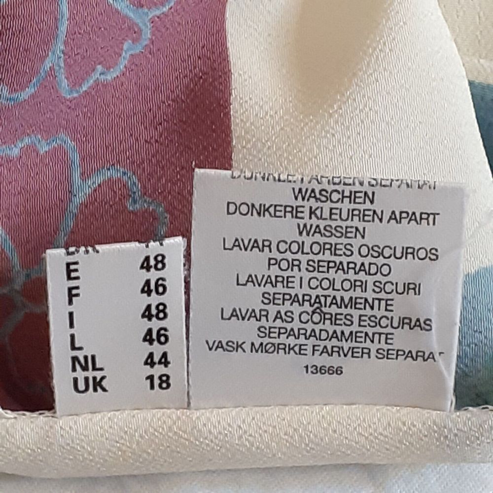 Size 18 Vintage C&A Canda White & Floral Semi Sheer Chiffon Top - Picture 5 of 5